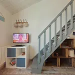 Apartment Hb080-033 Mezzanine -1 Piece -4 Couchages *